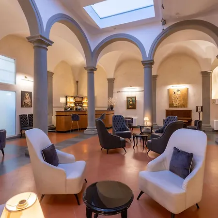 Relais Hotel Centrale "Dimora Storica"-3
