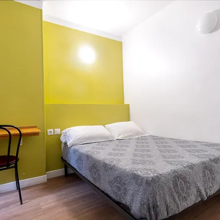Hotel De Nantes-3