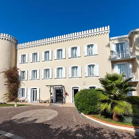Hotel Chateau De La Tour Cannes-3