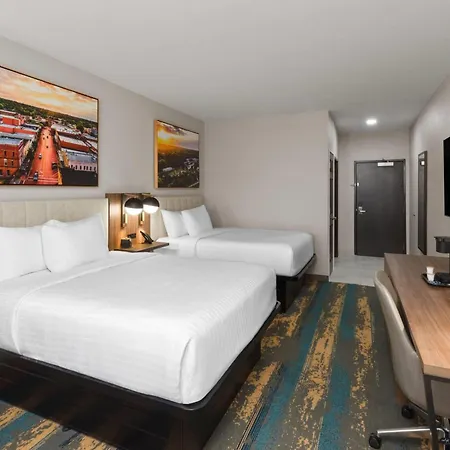 La Quinta Inn & Suites Nacogdoches-2