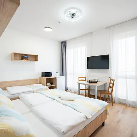 University Hotel-3