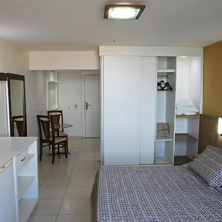 Malibu Palace Hotel-2