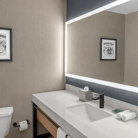 Doubletree By Hilton Dayton Fairborn-3