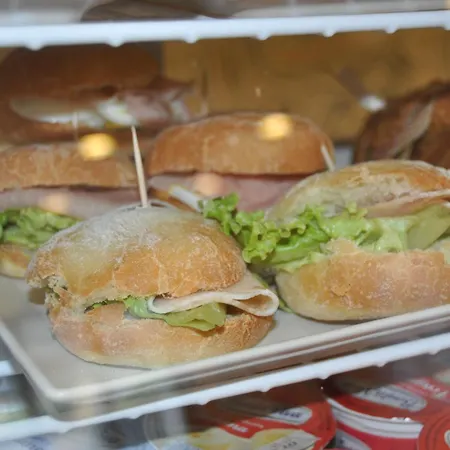 Hotel Susy - Bakery&Gluten Free - direttamente su viale Dante a due passi dal mare-3