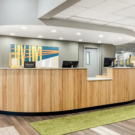 Spark By Hilton Akron Fairlawn-2