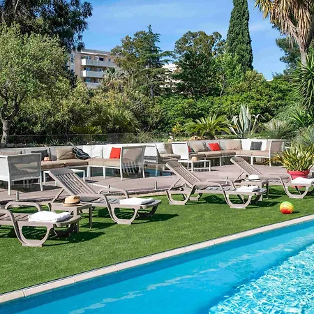 Ibis Hyeres Centre-3