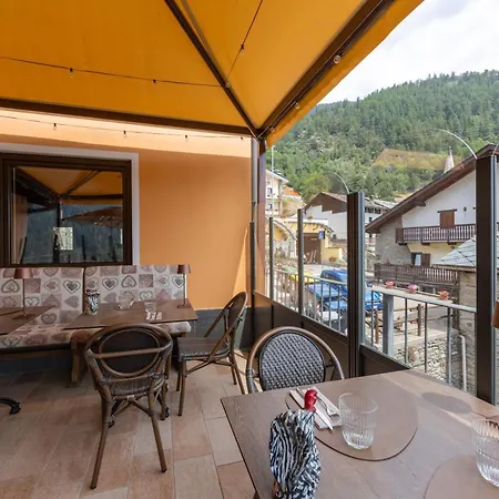 Mont Velan Chambres & Restaurant-3