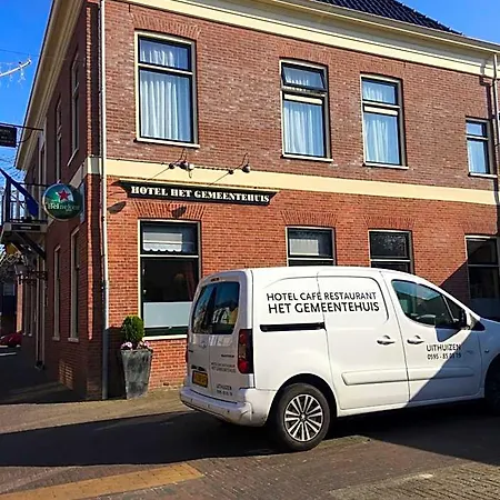 Hotel het Gemeentehuis Uithuizen-2