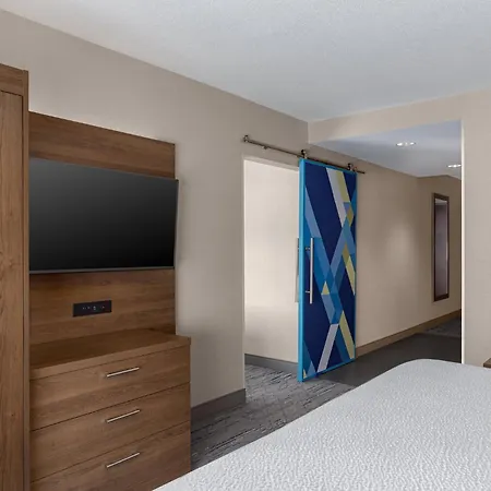 Holiday Inn Express Hotel & Suites Toronto - Markham By Ihg-3