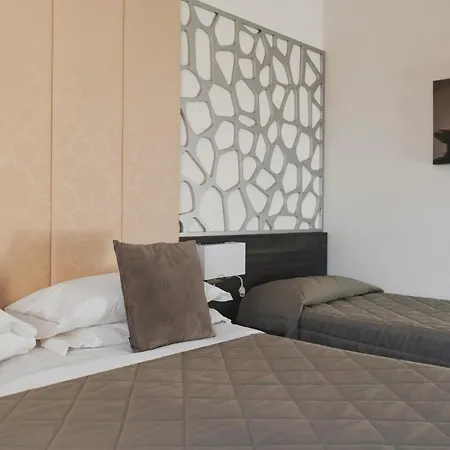 Hotel Re Enzo-3