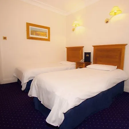 Lynams Hotel-2