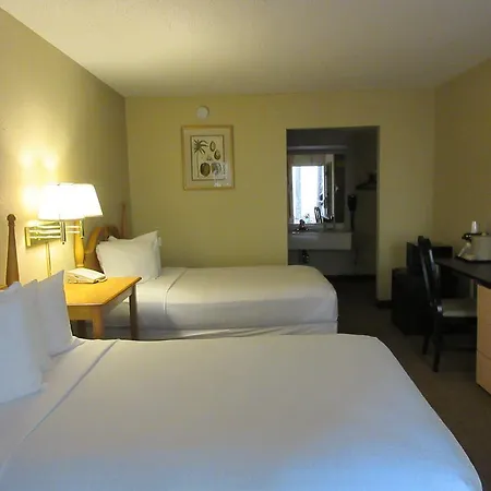 Roomba Inn & Suites At Old Town-2