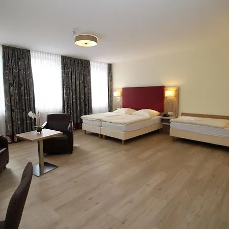 Hotel am Pferdemarkt-3