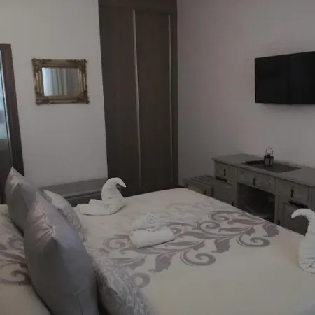 Boutique Hostal Mistral-2