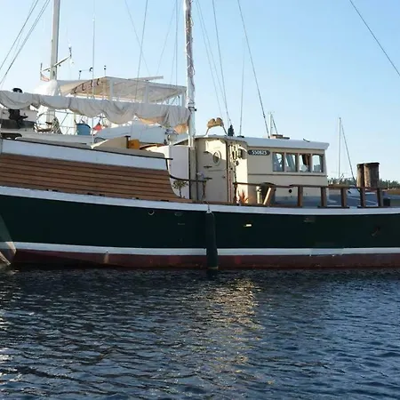 Wharfside Bed & Breakfast-2