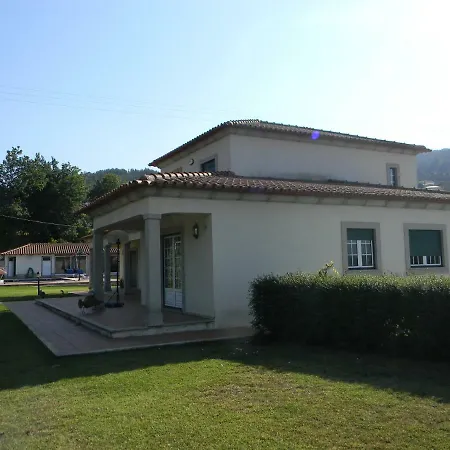 Casa Estrada Da Guia-3