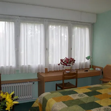 Hotel Le Lyon Bron-2