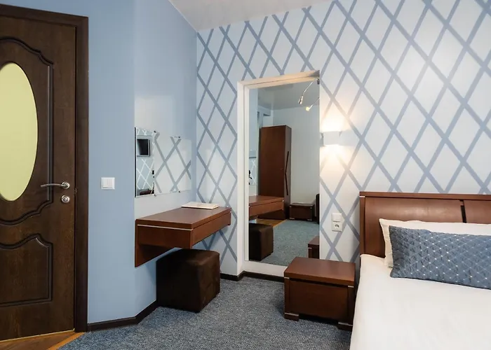 Rhombus Hotel