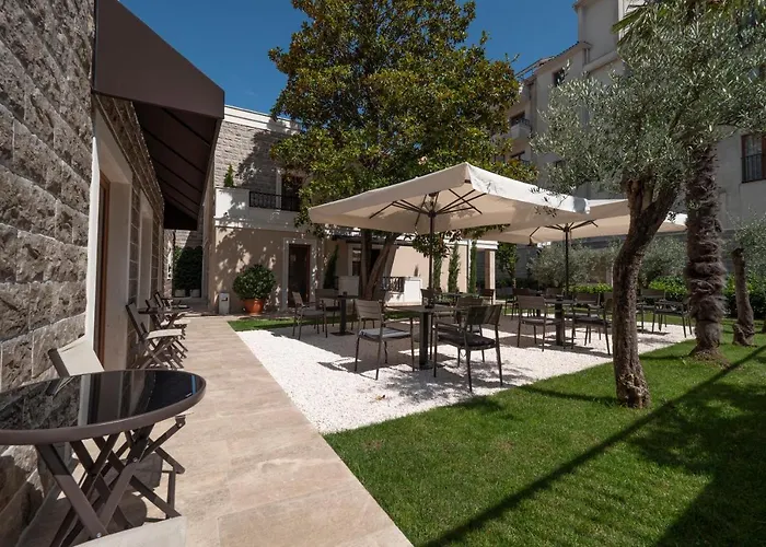 Hotel Vela