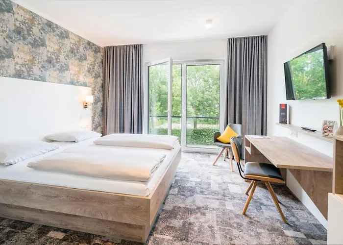 Stadthotel Lohne, Self Check-in&entspannt im Café frühstücken
