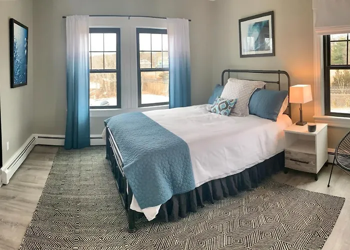 Harbor View Landing