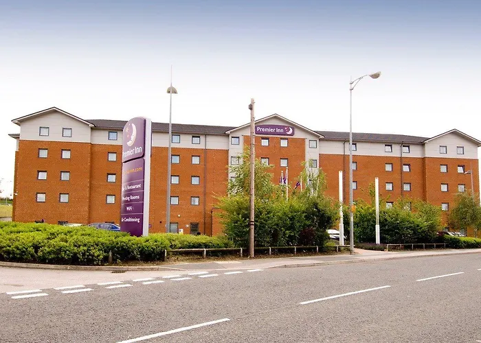Premier Inn Castleford - Xscape, M62, Jct 32