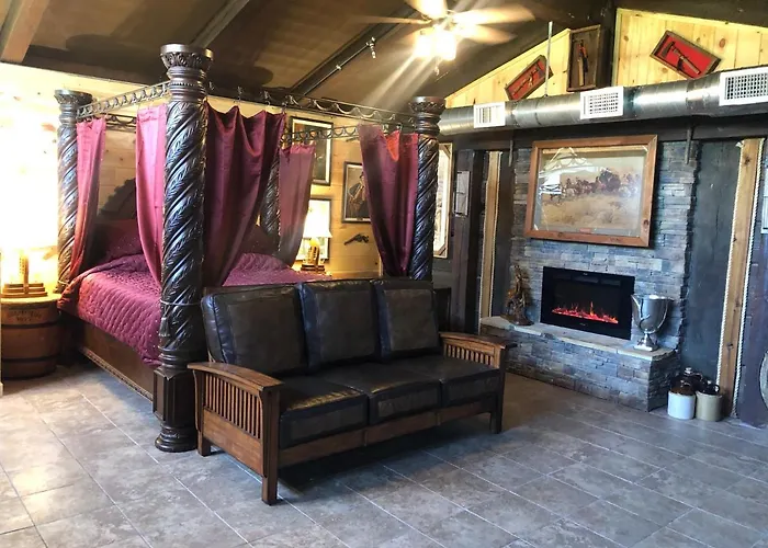 Samantha'S Timber Inn