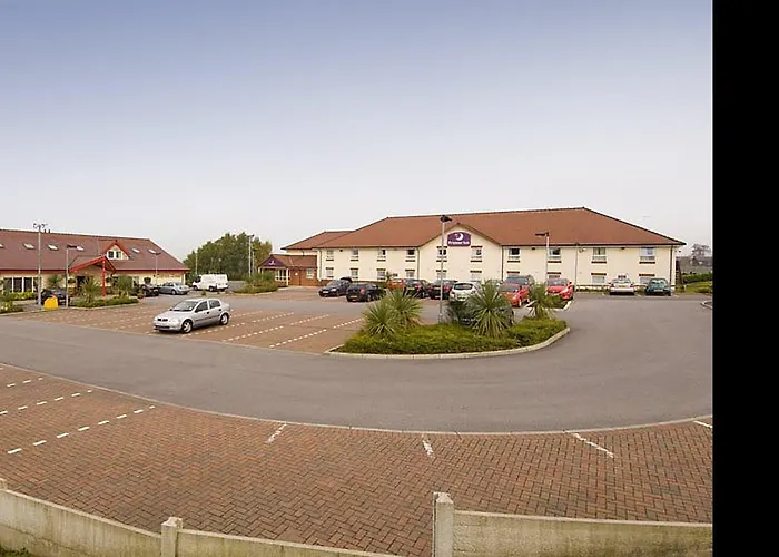 Premier Inn Oldham Central