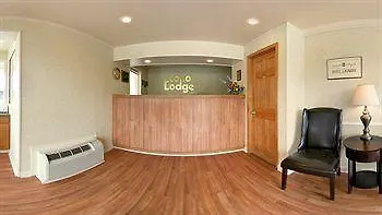 Econo Lodge Airport