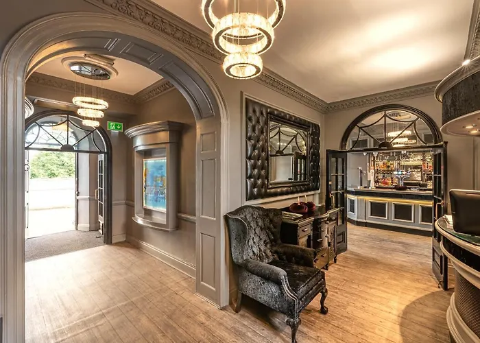 Grand St Leger Hotel