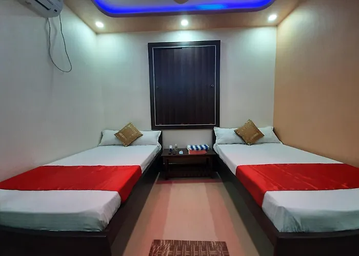 Hotel Shakuntla Palace - 400 Meters Away From Vishnu Pad Temple 7 Mins Walk