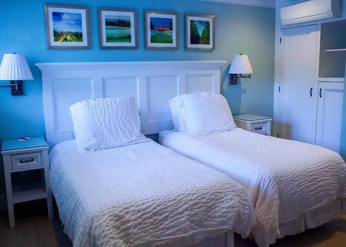 Southampton Village Motel