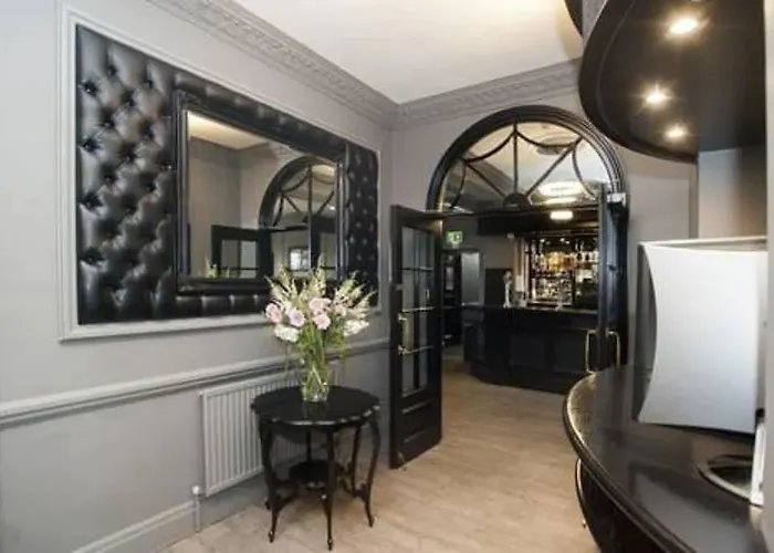 Grand St Leger Hotel