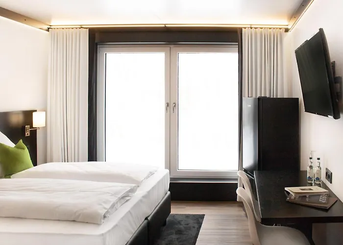 Nhi Hotel By Wmm Hotels