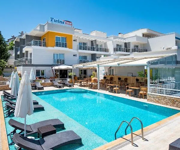 Twins Hotel Cesme