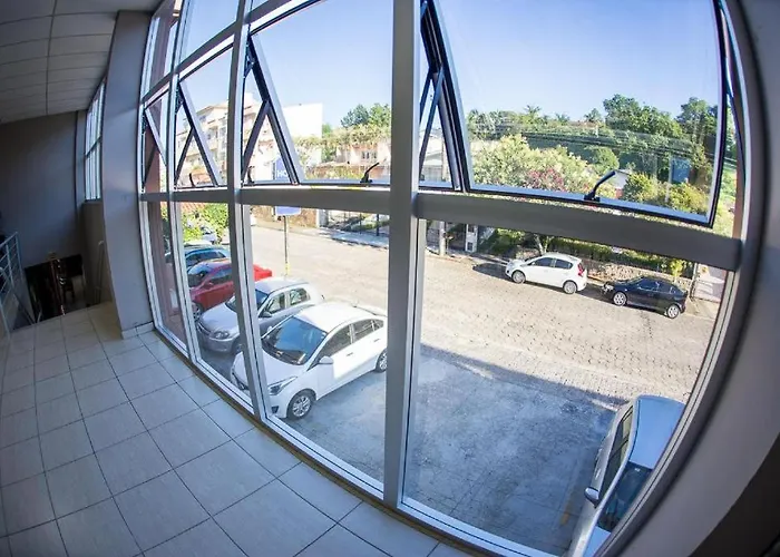 Hotel Contessi