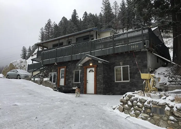Cross Suite - Mistyriver Lodge