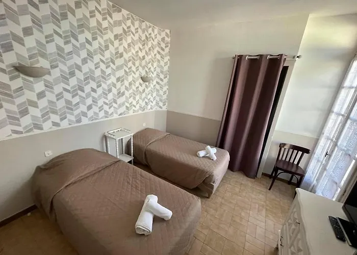 Hotel Restaurant Le Saint Gillois