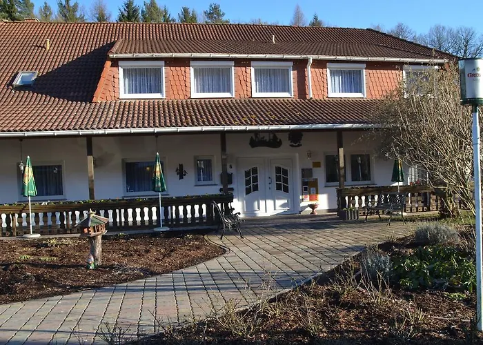 Land-Hotel Am Wald Garni