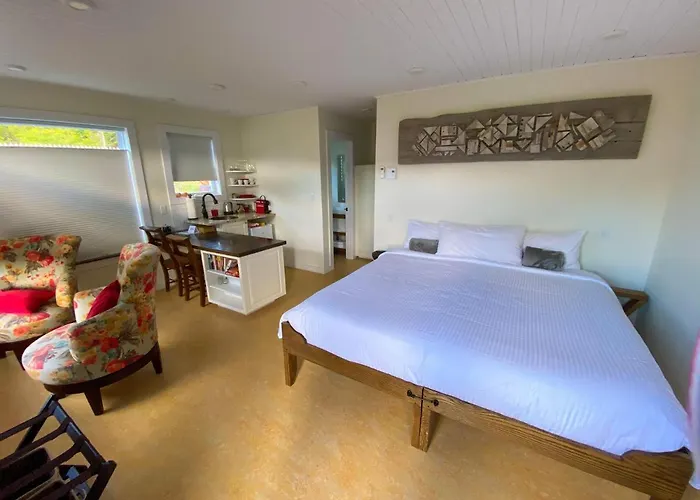 The Rooms At Woody Point