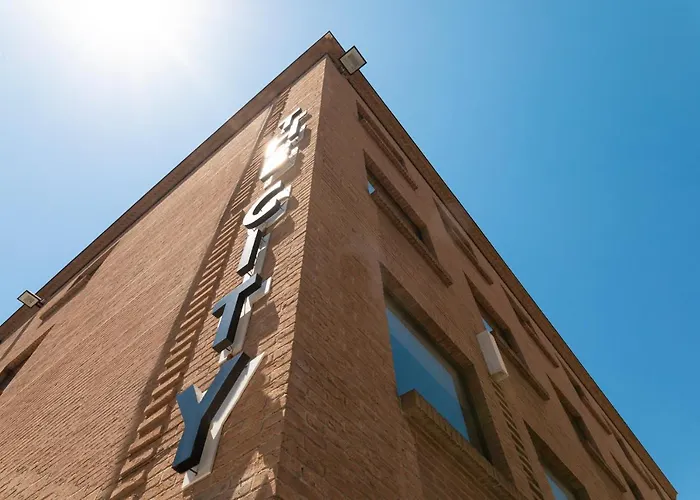 The City Hotel