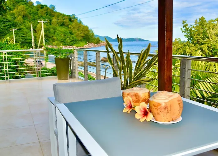 La Petite Maison And Sea Splash
