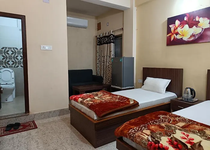 Hotel Vrindavan Palace
