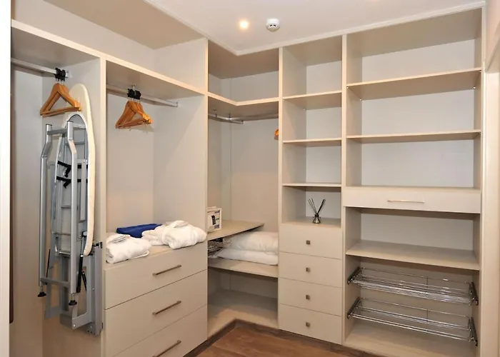 Hotel Salobrena Suites