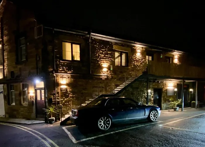 Crows Hotel