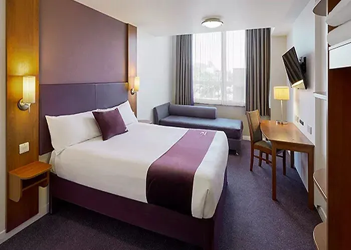 Premier Inn Dudley Town Centre