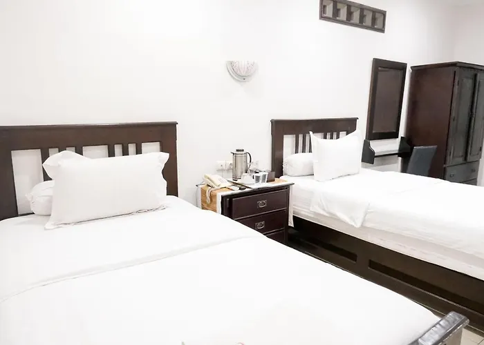 Pasola Guest House