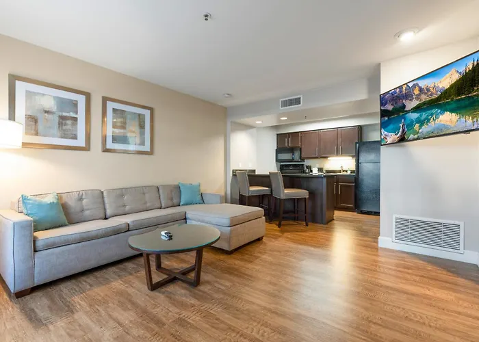 Chase Suites Brea-Fullerton - North Orange County