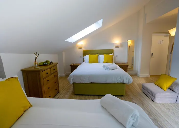 Largigi Rooms Centre Of Lyme Regis Close To The Beach And Town Centre