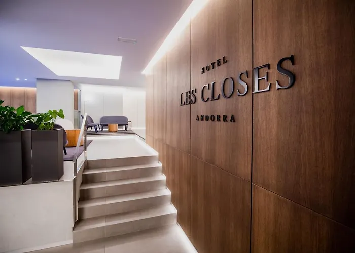 Les Closes